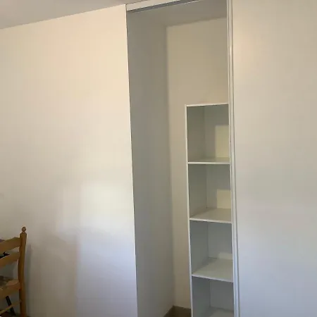 Chambre Sympa Dans Une Grande Maison בית הארחה פורניק